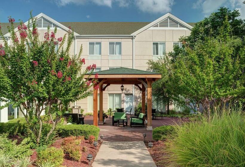 فندق Hilton Garden Inn Tulsa Airport