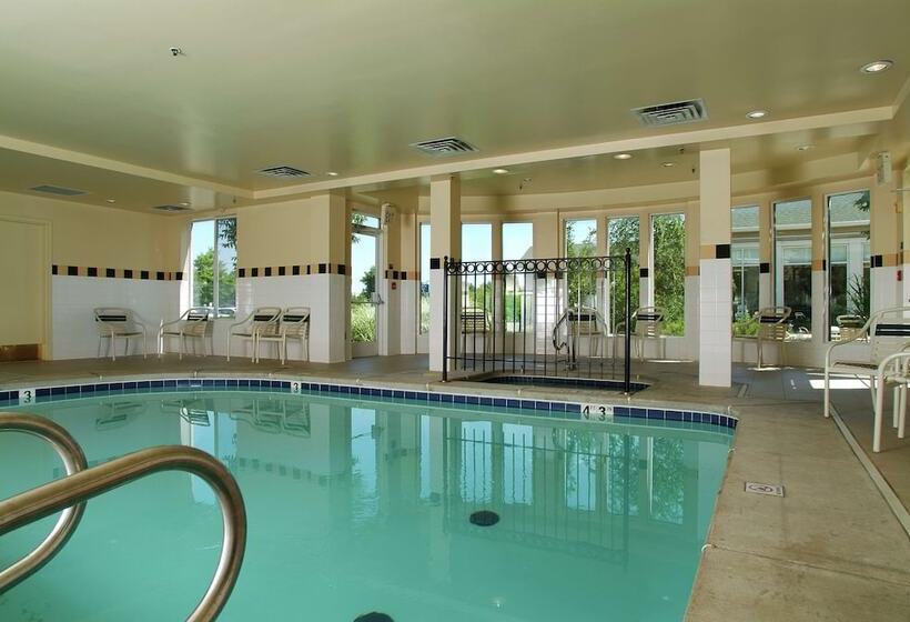 فندق Hilton Garden Inn Tulsa Airport