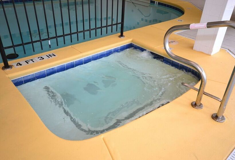 فندق Hilton Garden Inn Tulsa Airport