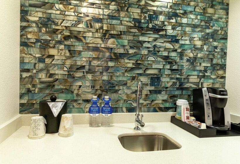 בית מלון כפרי Hilton Garden Inn Des Moines West