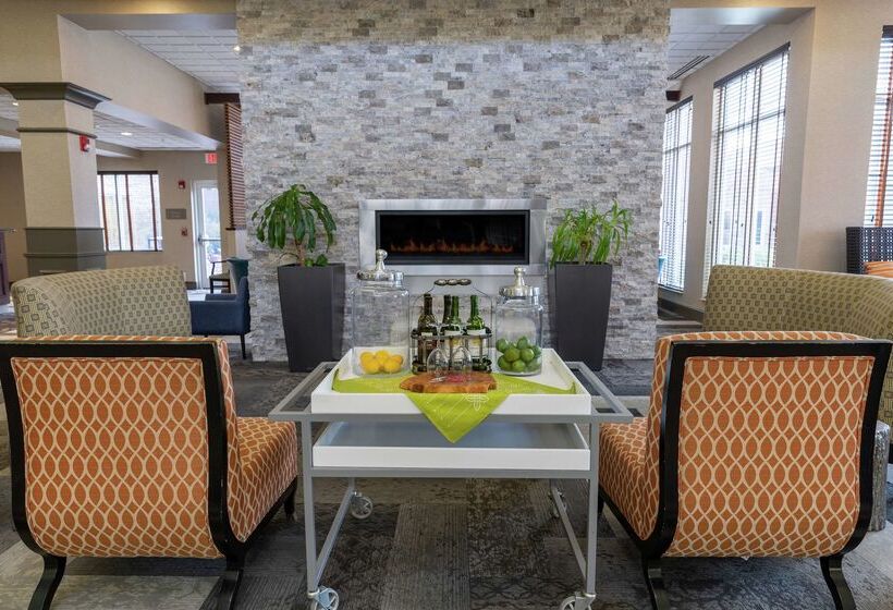 בית מלון כפרי Hilton Garden Inn Des Moines West