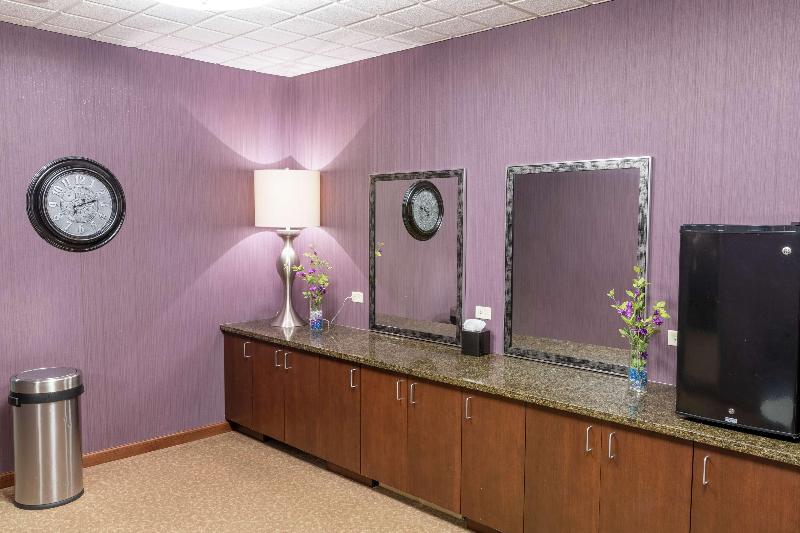 هتل Hilton Garden Inn Des Moines West