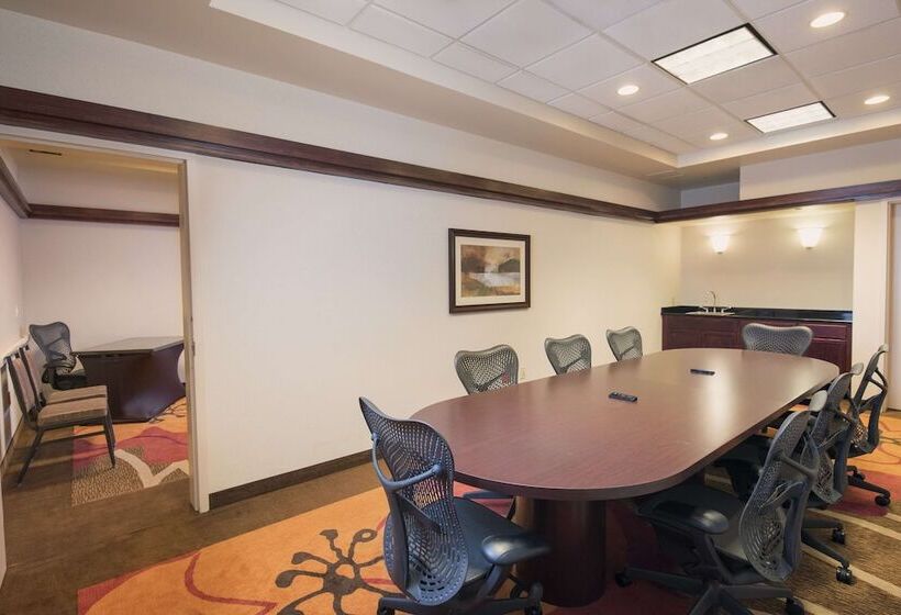 Отель Hilton Garden Inn Wisconsin Dells