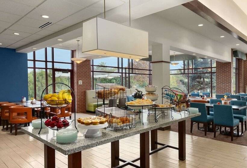 Отель Hilton Garden Inn Wisconsin Dells