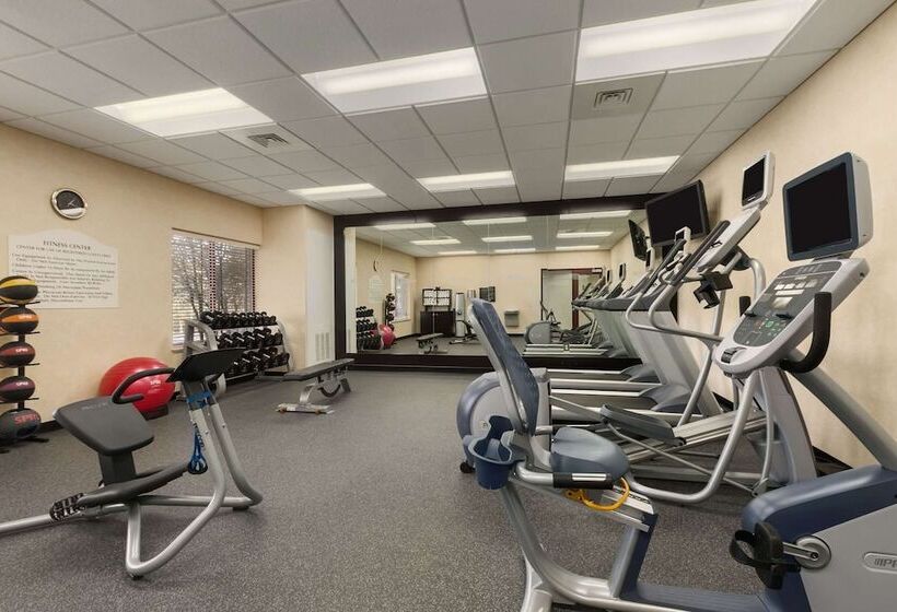 هتل Hilton Garden Inn Wisconsin Dells