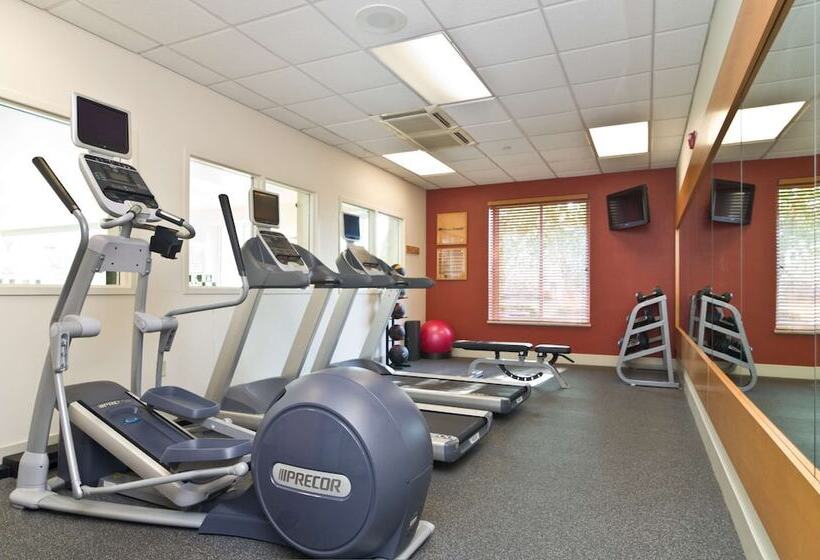 فندق Hilton Garden Inn Wooster