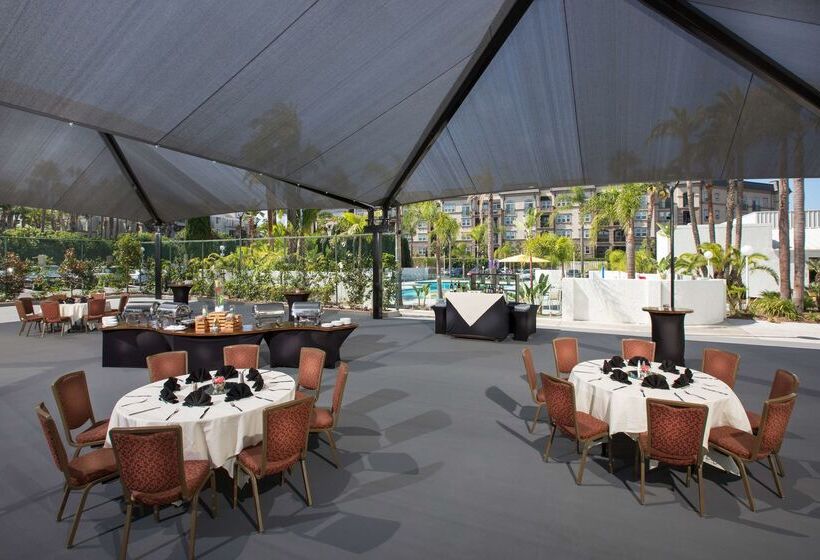 فندق Hilton Irvine/orange County Airport