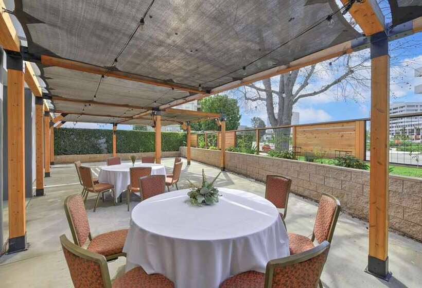 فندق Hilton Irvine/orange County Airport