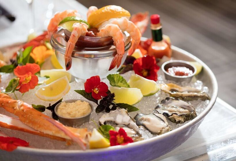 هتل Hilton Minneapolis/bloomington