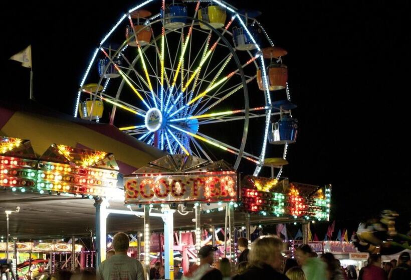 Holiday Inn Express Hotel & Suites Clarington   Bowmanville, An Ihg