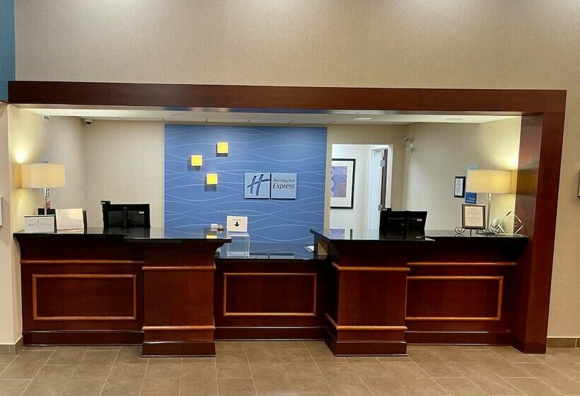 فندق Holiday Inn Express  & Suites Kincardine  Downtown, An Ihg