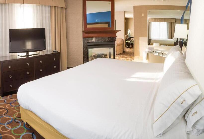 Holiday Inn Express Hotel & Suites Manchester   Airport, An Ihg