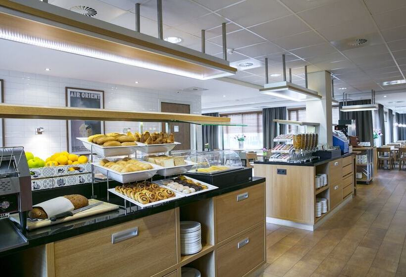 בית מלון כפרי Holiday Inn Express Amsterdam   Schiphol, An Ihg