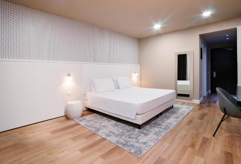 בית מלון כפרי Holiday Inn Nola   Naples Vulcano Buono, An Ihg