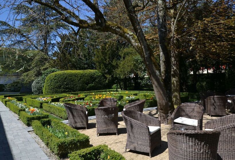 בית מלון כפרי Hostellerie Le Petit Manoir