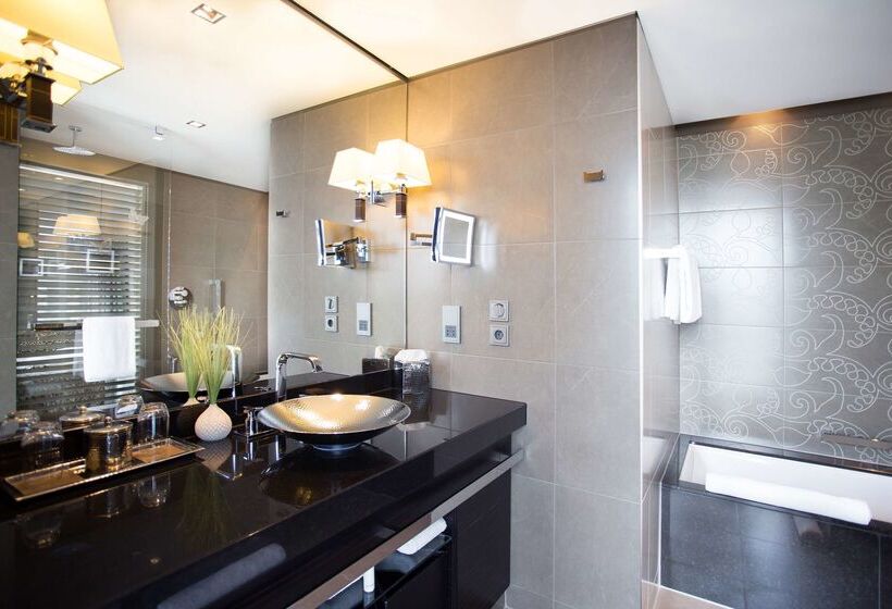 בית מלון כפרי Hyatt Regency Dusseldorf