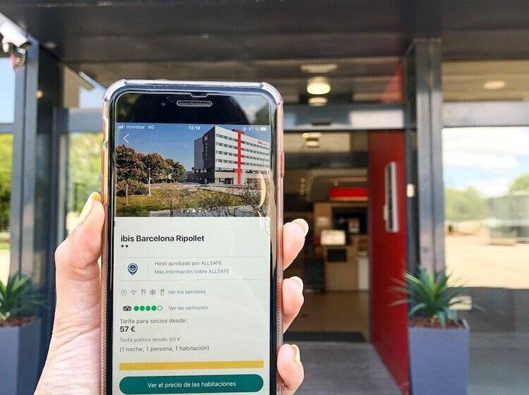 Отель Ibis Ripollet