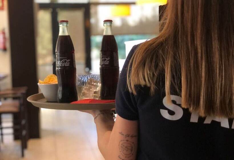 Отель Ibis Ripollet