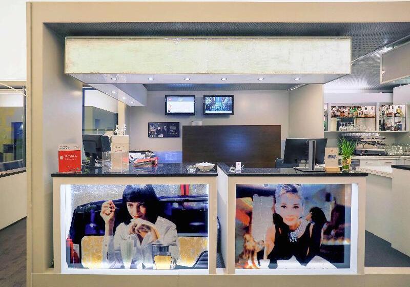 فندق Ibis Locarno