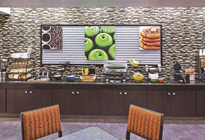 فندق La Quinta By Wyndham Houston Hobby Airport
