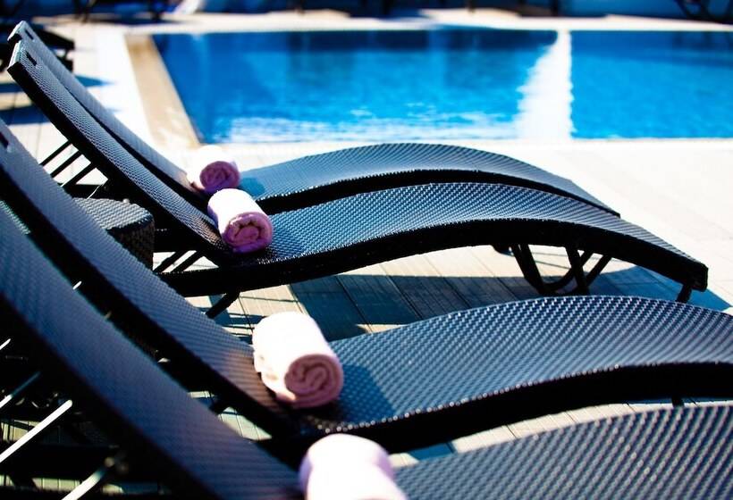 هتل Labranda Rocca Nettuno Suites