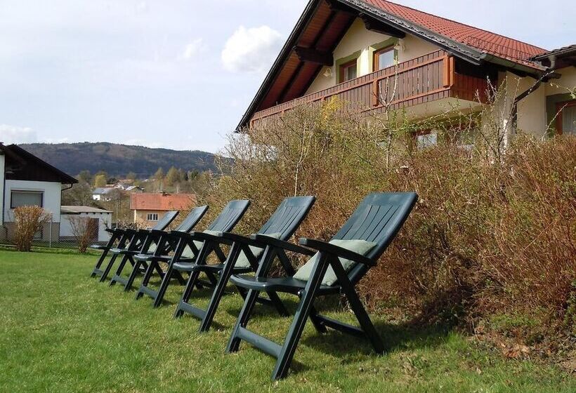 בית מלון כפרי Lugerhof