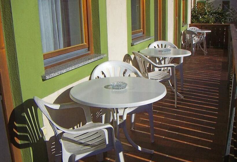 בית מלון כפרי Lugerhof