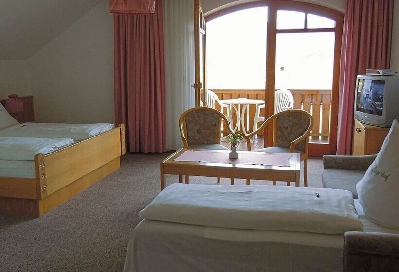 בית מלון כפרי Lugerhof