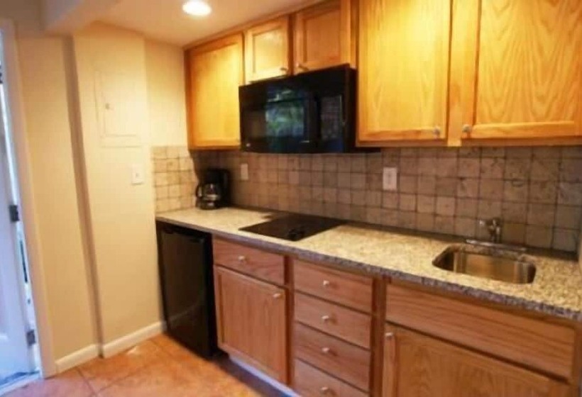 فندق Ocean Lodge