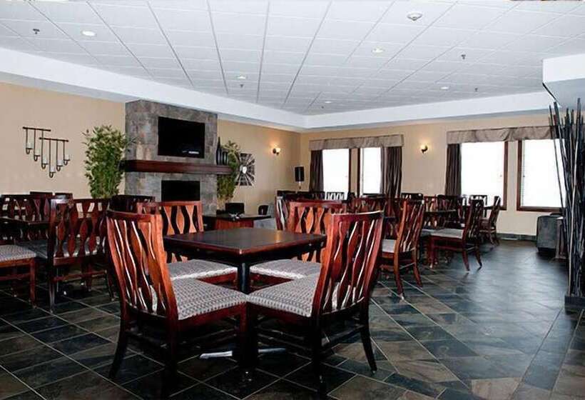 فندق Paradise Inn And Suites