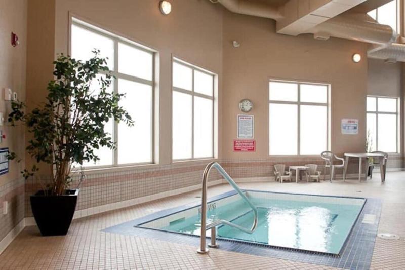 ホテル Paradise Inn And Suites