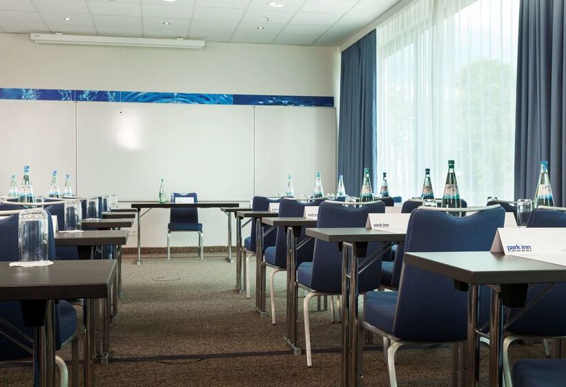 酒店 Park Inn By Radisson Frankfurt Airport