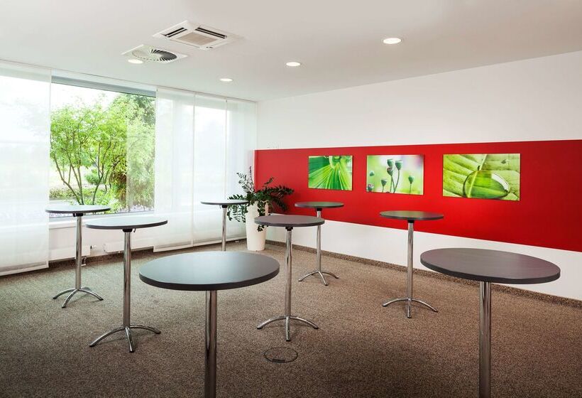 酒店 Park Inn By Radisson Frankfurt Airport