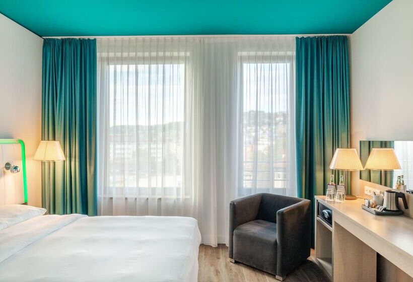 هتل Park Inn By Radisson Stuttgart