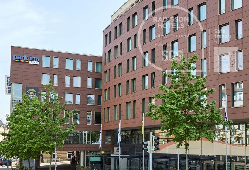 בית מלון כפרי Park Inn By Radisson Stuttgart