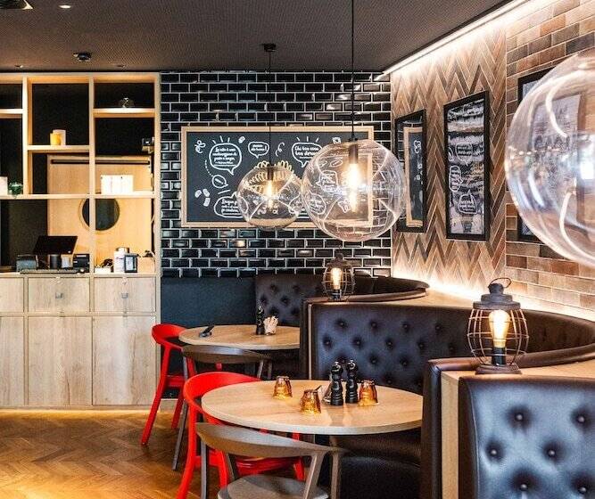 בית מלון כפרי Park Inn By Radisson Stuttgart