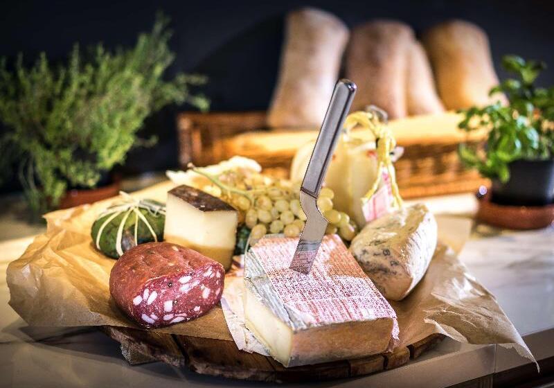 בית מלון כפרי Park Inn By Radisson Stuttgart