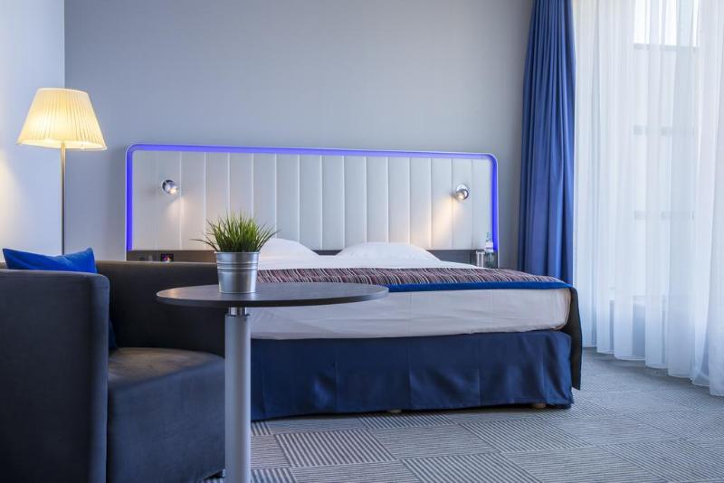 בית מלון כפרי Park Inn By Radisson Stuttgart