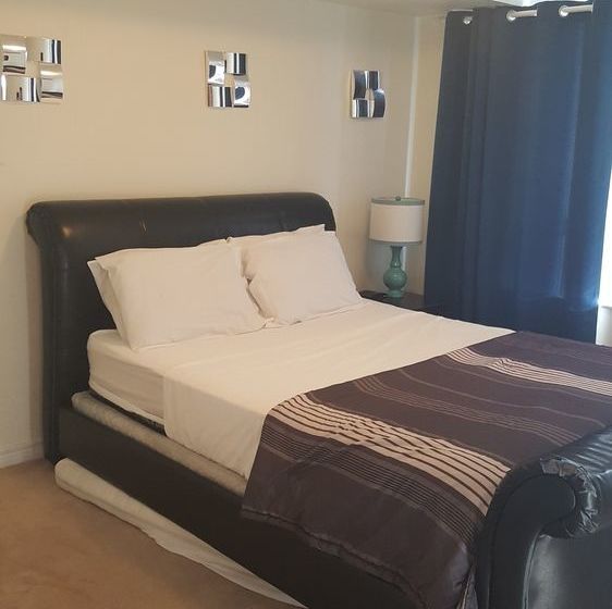 酒店 Pelican Executive Suites