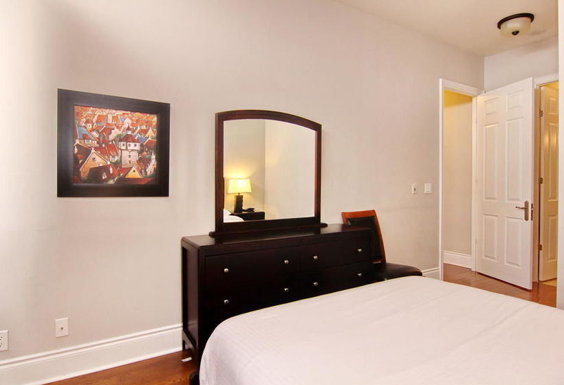 酒店 Pelican Executive Suites