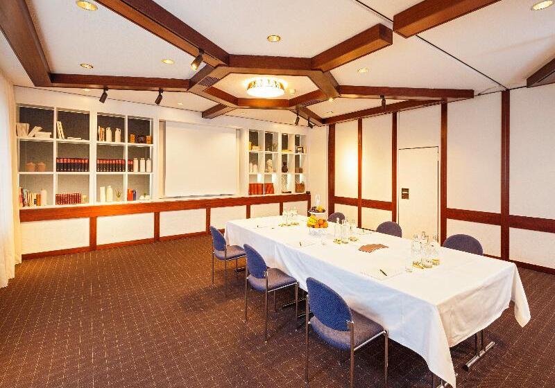 Отель Piz Buin Klosters