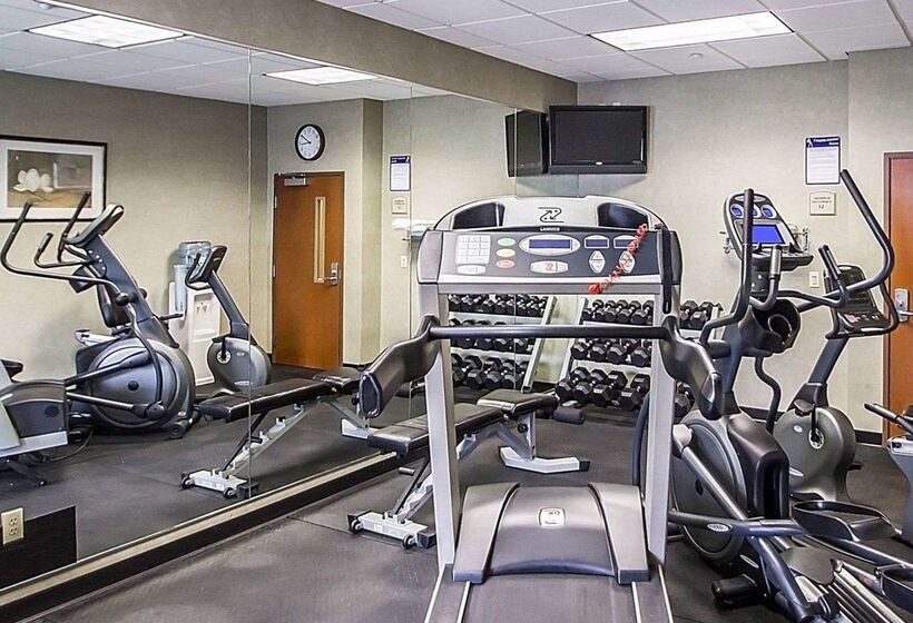 فندق Quality Inn & Suites Fishkill South Near I 84