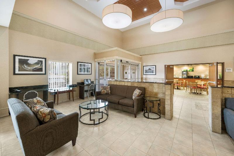 فندق Quality Inn & Suites Fishkill South Near I 84