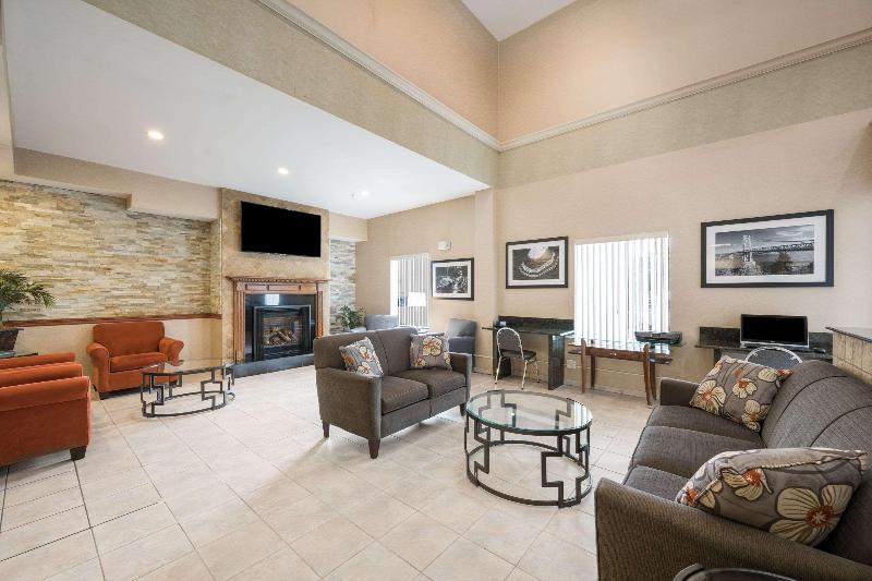 فندق Quality Inn & Suites Fishkill South Near I 84