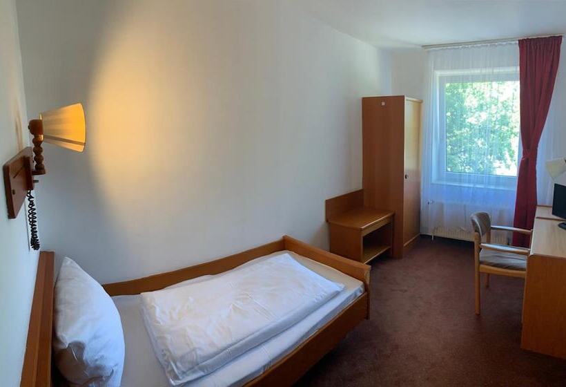 酒店 Rahlstedter Hof