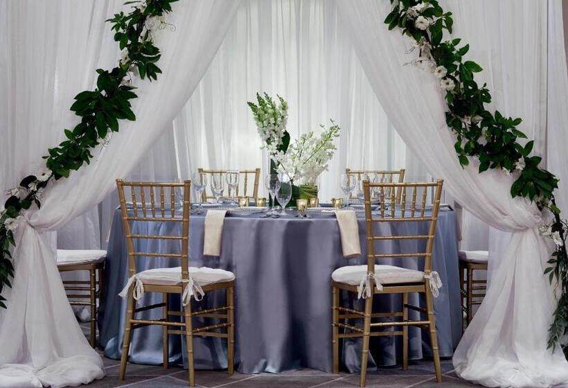 فندق Renaissance Providence Downtown