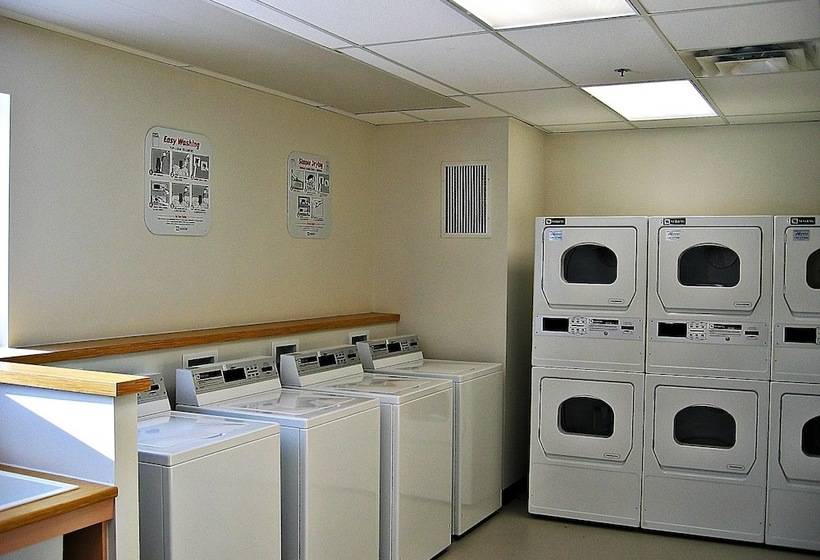 Отель Residence & Conference Centre Ottawa Downtown