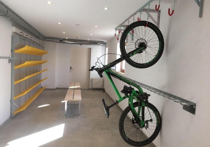 هتل Riffelhaus 1853