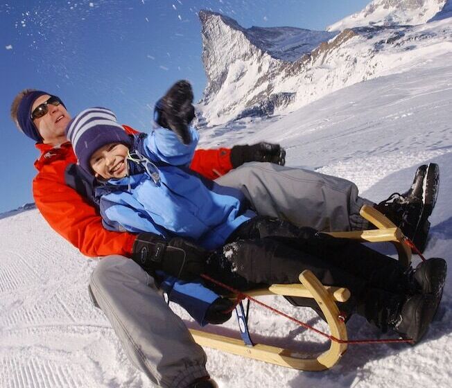 هتل Riffelhaus 1853