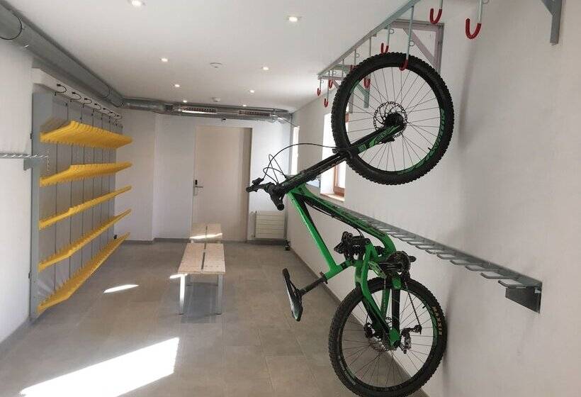 هتل Riffelhaus 1853